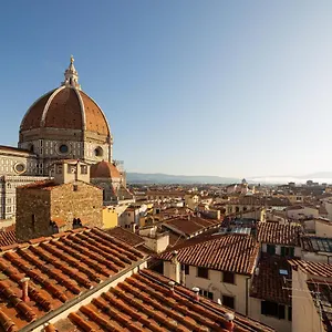 Villani 2*, Florencia Italia